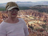Bryce Canyon (8).JPG (227385 bytes)